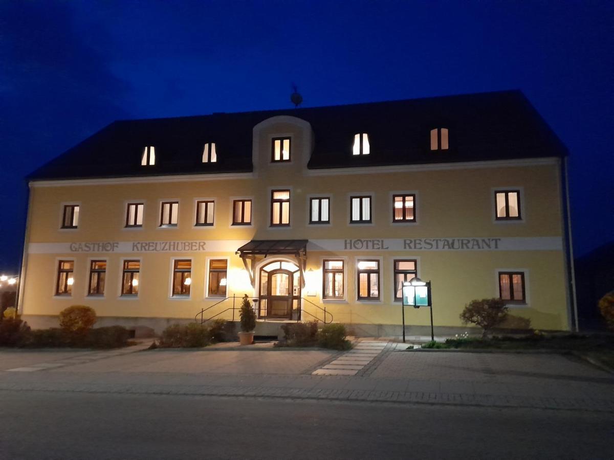 Hotel-Restaurant Kreuzhuber Neuburg am Inn Exteriör bild