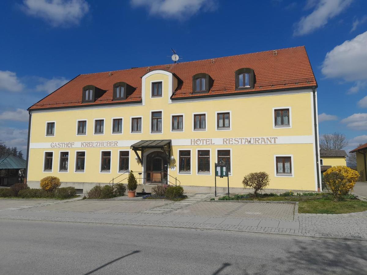 Hotel-Restaurant Kreuzhuber Neuburg am Inn Exteriör bild